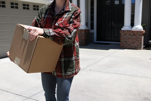 Package Theft – Tips To Deter Package Thieves