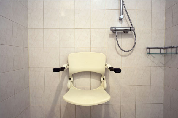 Choose the Best Shower Chair for an Elderly Parent