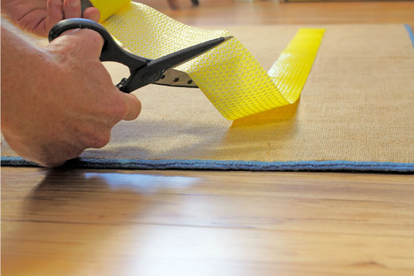 cutting grip tape for rug 